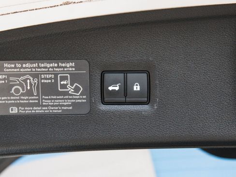 Used 2025 INFINITI QX55 Sensory w/ Lighting Package AWD/4WD image 29
