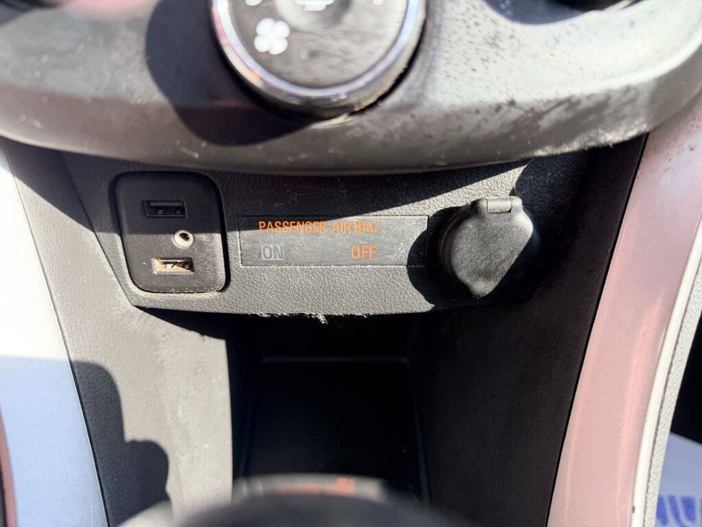 Used 2020 Chevrolet Trax LS FWD image 16