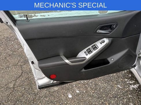 Used 2009 Pontiac G6 Sedan w/ Sport Package 2 image 12