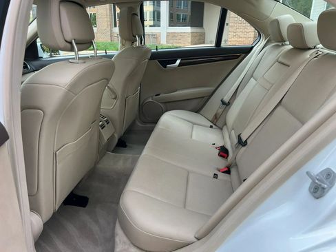 Used 2014 Mercedes-Benz C 250 Sedan image 18