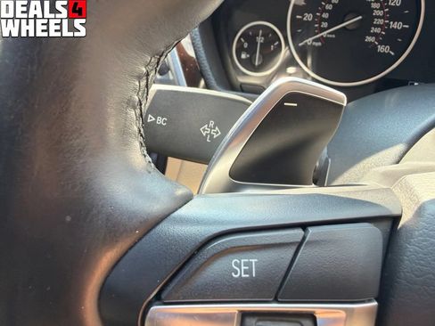 Used 2017 BMW 330i xDrive Sedan AWD/4WD image 28