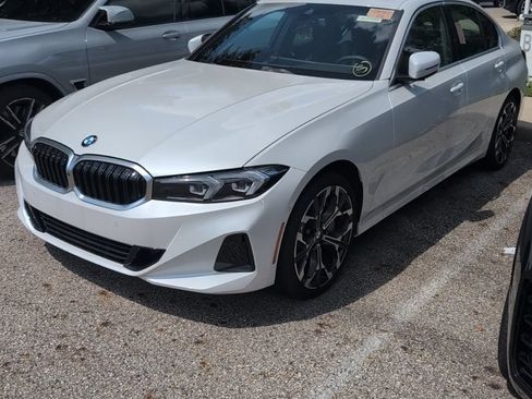 Used 2025 BMW 330i xDrive Sedan w/ Convenience Package AWD/4WD image 1