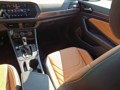 Certified 2024 Volkswagen Jetta SEL FWD image 16