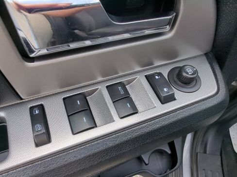 Used 2016 Ford Expedition XLT AWD/4WD image 13
