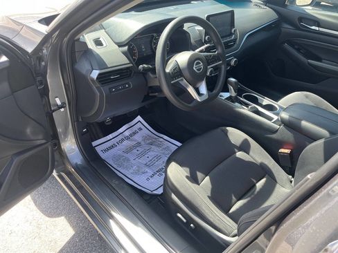 Used 2021 Nissan Altima 2.5 SV image 11