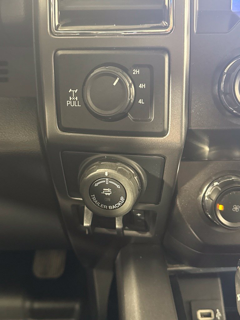 Used 2019 Ford F150 XLT w/ Equipment Group 302A Luxury AWD/4WD image 25