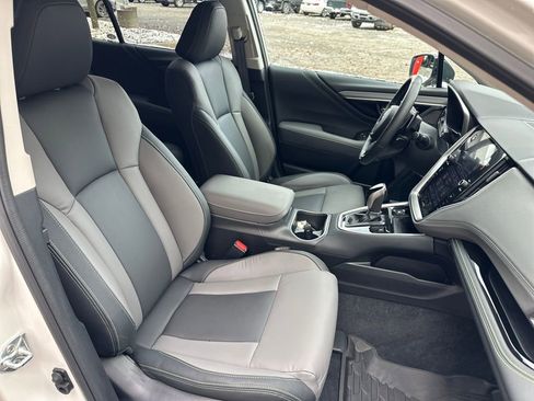 Used 2025 Subaru Outback Onyx Edition XT image 32
