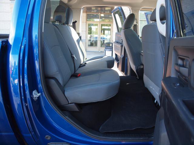 Used 2016 RAM 2500 Tradesman w/ Chrome Appearance Group AWD/4WD image 7
