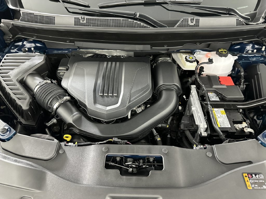 New 2027 Chevrolet Traverse RS w/ LPO, Floor Liner Package AWD/4WD image 32