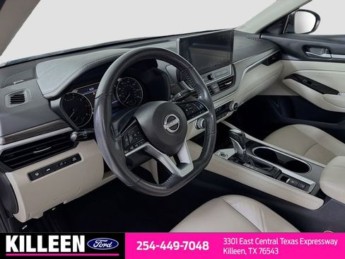 Used 2023 Nissan Altima 2.5 SL FWD image 10