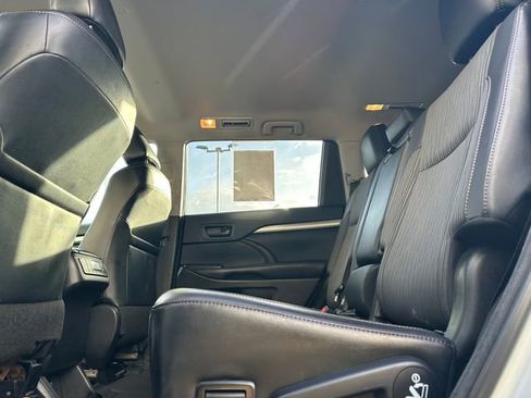 Used 2018 Toyota Highlander Plus w/ Protection Package #3 image 12