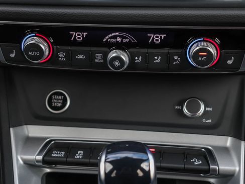 New 2025 Audi Q3 2.0T Premium image 18