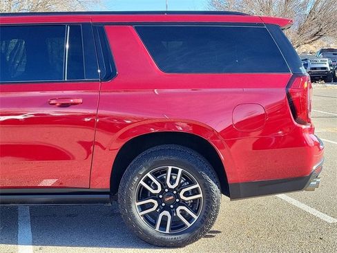 Used 2024 GMC Yukon XL AT4 image 6