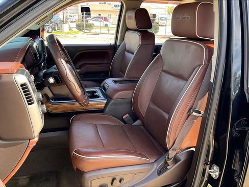 Used 2016 Chevrolet Silverado 1500 High Country w/ High Country Premium Package image 7