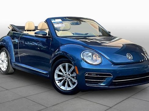 Used 2019 Volkswagen Beetle 2.0T SE FWD image 3