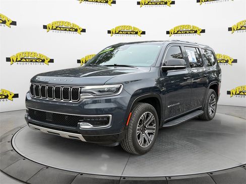 Used 2024 Jeep Wagoneer Series II w/ Flexible Seating Group image 1