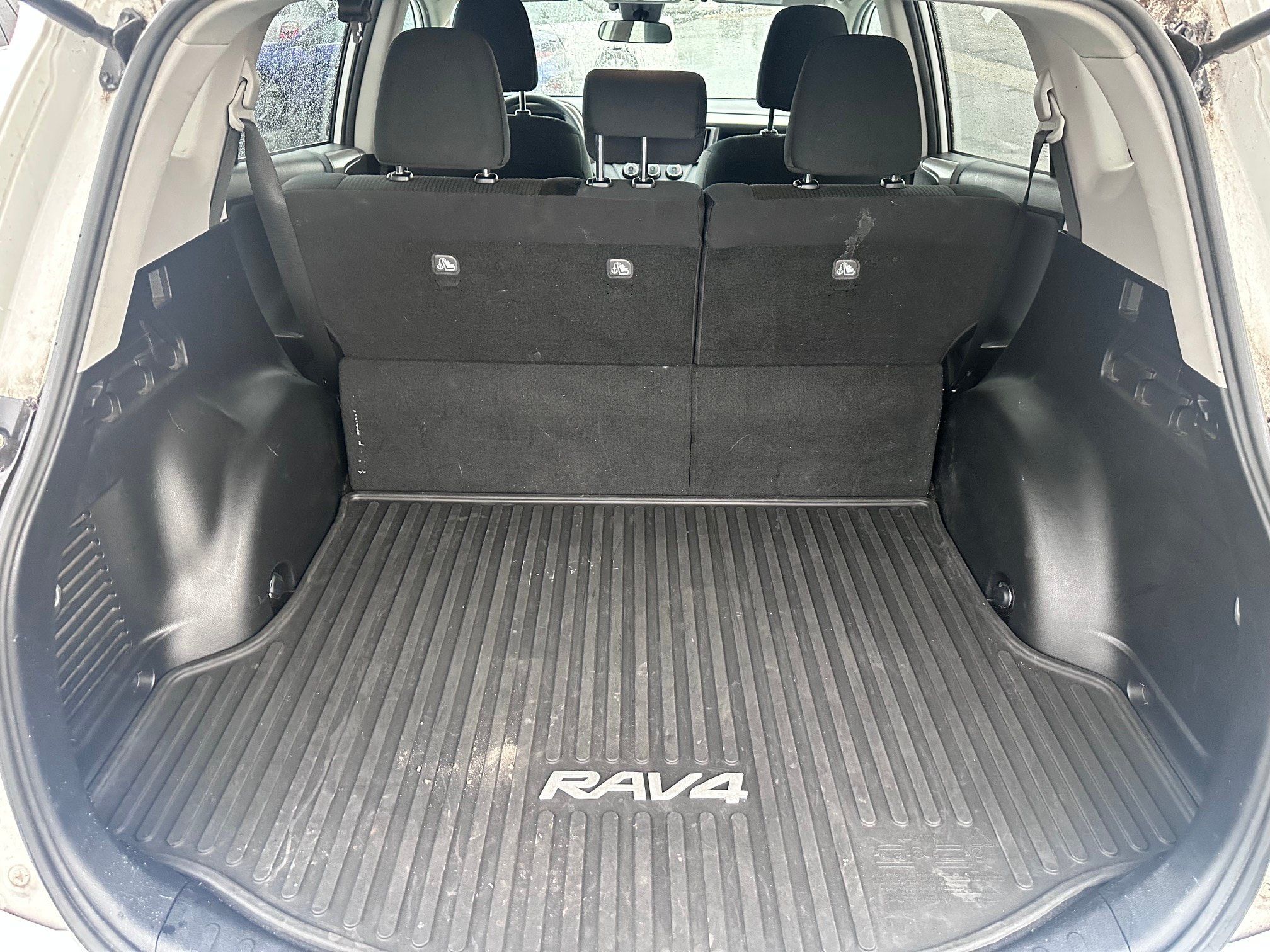 Used 2017 Toyota RAV4 LE w/ All Weather Liner Package AWD/4WD image 8