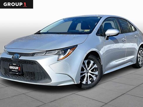 Certified 2022 Toyota Corolla LE w/ Premium Interior Package image 1