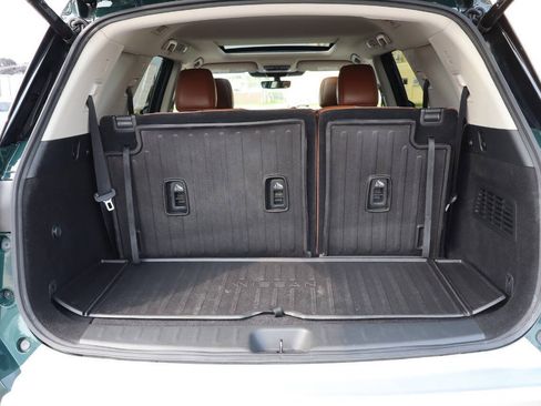 Used 2023 Nissan Pathfinder Platinum AWD/4WD image 11