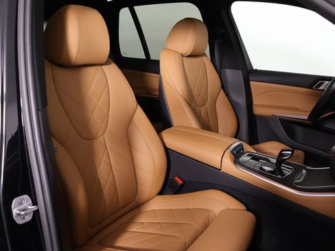 Used 2023 BMW X5 xDrive40i w/ M Sport Package image 33