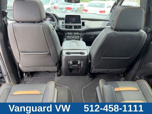 Used 2024 GMC Yukon XL AT4 AWD/4WD image 36