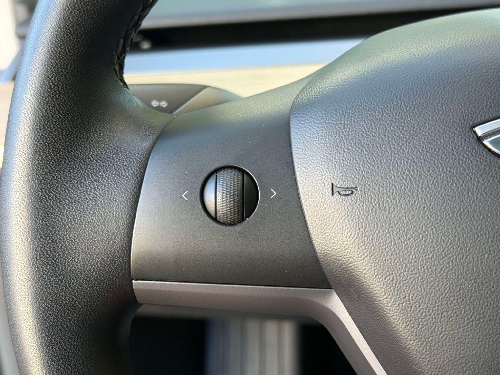 Used 2019 Tesla Model 3 AWD/4WD image 26