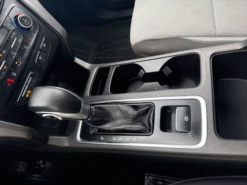 Used 2019 Ford Escape SE image 20