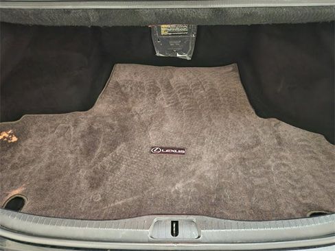 Used 2015 Lexus LS 460 image 32