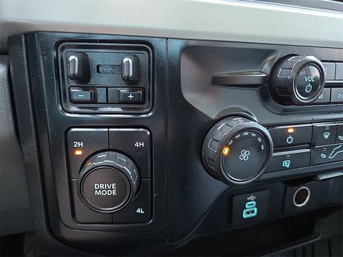 Used 2023 Ford F250 XL image 17