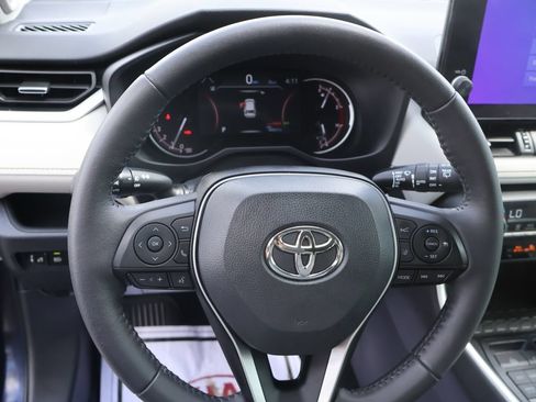 Used 2023 Toyota RAV4 XLE Premium AWD/4WD image 82