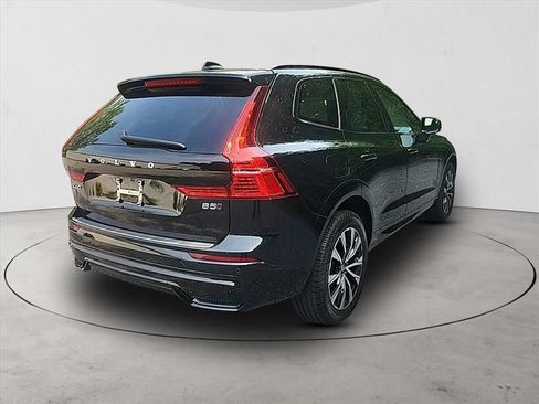 Certified 2024 Volvo XC60 B5 Core w/ Protection Package Premier AWD/4WD image 5