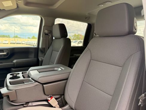 New 2026 GMC Sierra 2500 Pro w/ Convenience Package RWD image 13