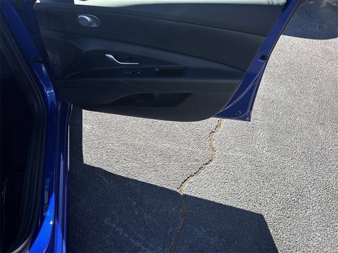 Used 2024 Hyundai Elantra SEL image 14