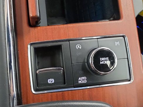 Used 2023 Lincoln Navigator Reserve AWD/4WD image 12