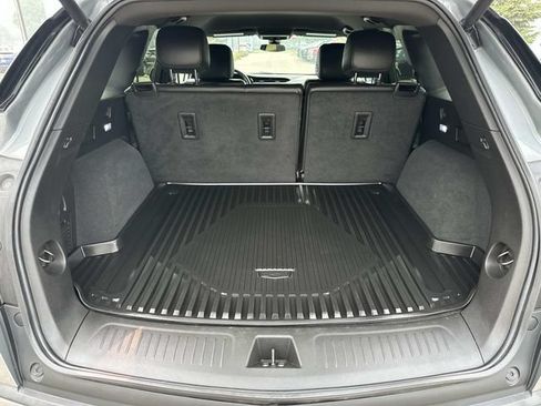 Used 2023 Cadillac XT5 Luxury AWD/4WD image 9