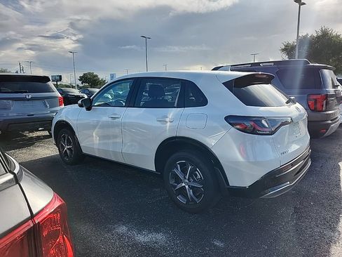 Used 2024 Honda HR-V EX-L image 6