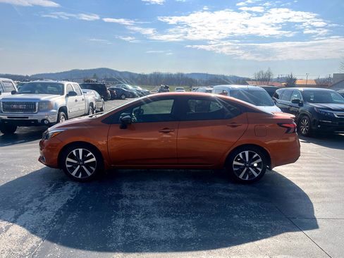 Used 2021 Nissan Versa SR w/ Trunk Package image 8