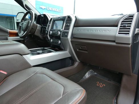 Used 2017 Ford F250 King Ranch w/ King Ranch Ultimate Package AWD/4WD image 20