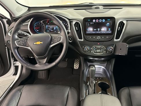 Used 2017 Chevrolet Malibu Premier w/ Premier Sun and Wheel Package FWD image 28