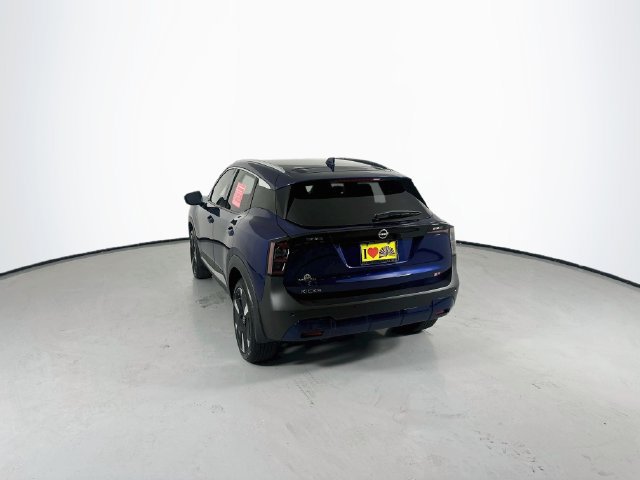 Used 2025 Nissan Kicks SR FWD image 7