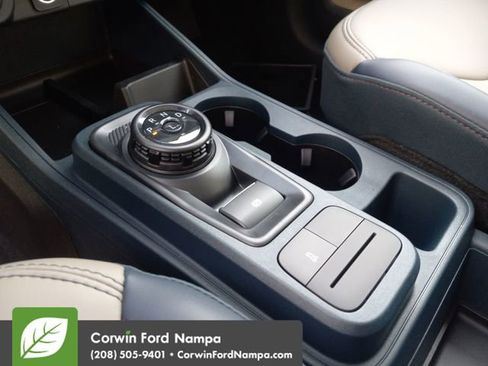 New 2026 Ford Maverick Lariat image 18