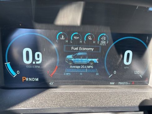 Used 2022 Ford F150 Lariat w/ Equipment Group 501A Mid image 9