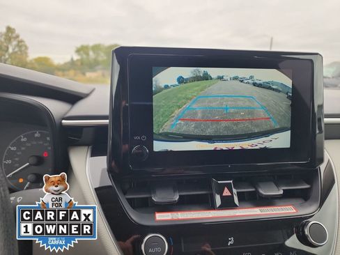 Used 2025 Toyota Corolla LE image 26