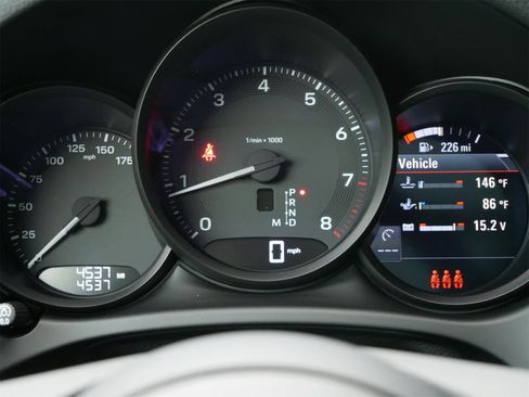 Used 2025 Porsche Macan image 17