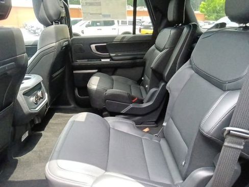New 2026 Ford Expedition Platinum w/ Stealth Performance Package AWD/4WD image 30