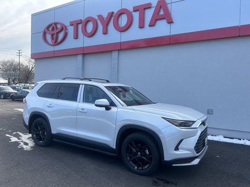 New 2026 Toyota Grand Highlander AWD Hybrid image 1