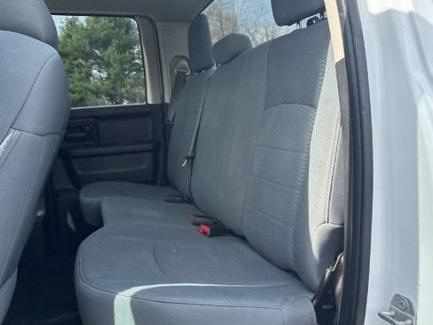 Used 2019 RAM 1500 Express w/ Express Value Package AWD/4WD image 4