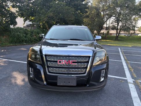Used 2014 GMC Terrain SLT w/ LPO, Protection Package AWD/4WD image 2