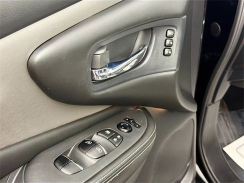 Used 2021 Nissan Murano SL image 17