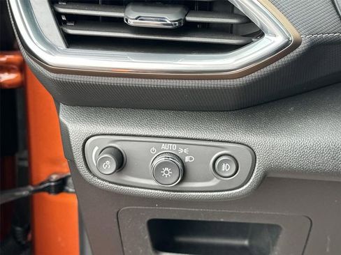Certified 2023 Chevrolet TrailBlazer ACTIV FWD image 17